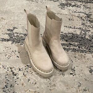 Vince Camuto Studded Combat Boot Sz 8